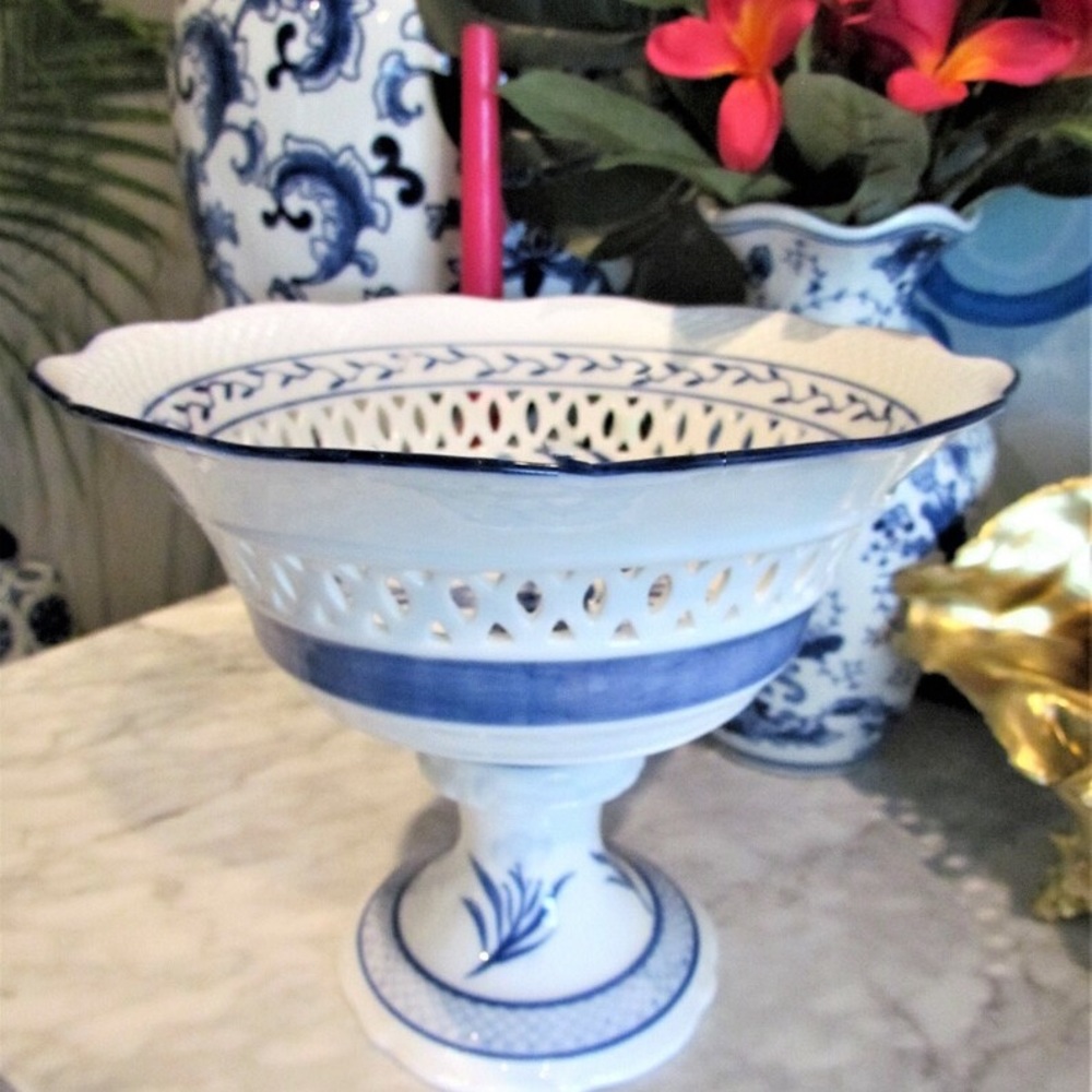Blue and White Pierced Porcelain Pedestal Compote